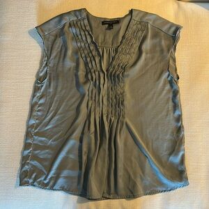 Silky banana republic blouse